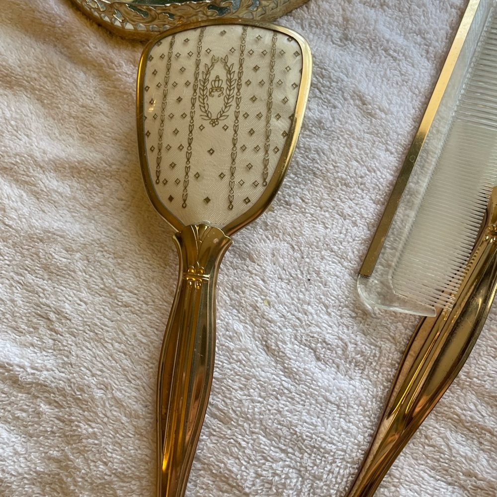 Gold Vintage-Style Vanity Hairbrush and Mirror Tray Set - Picture 4 of 6
